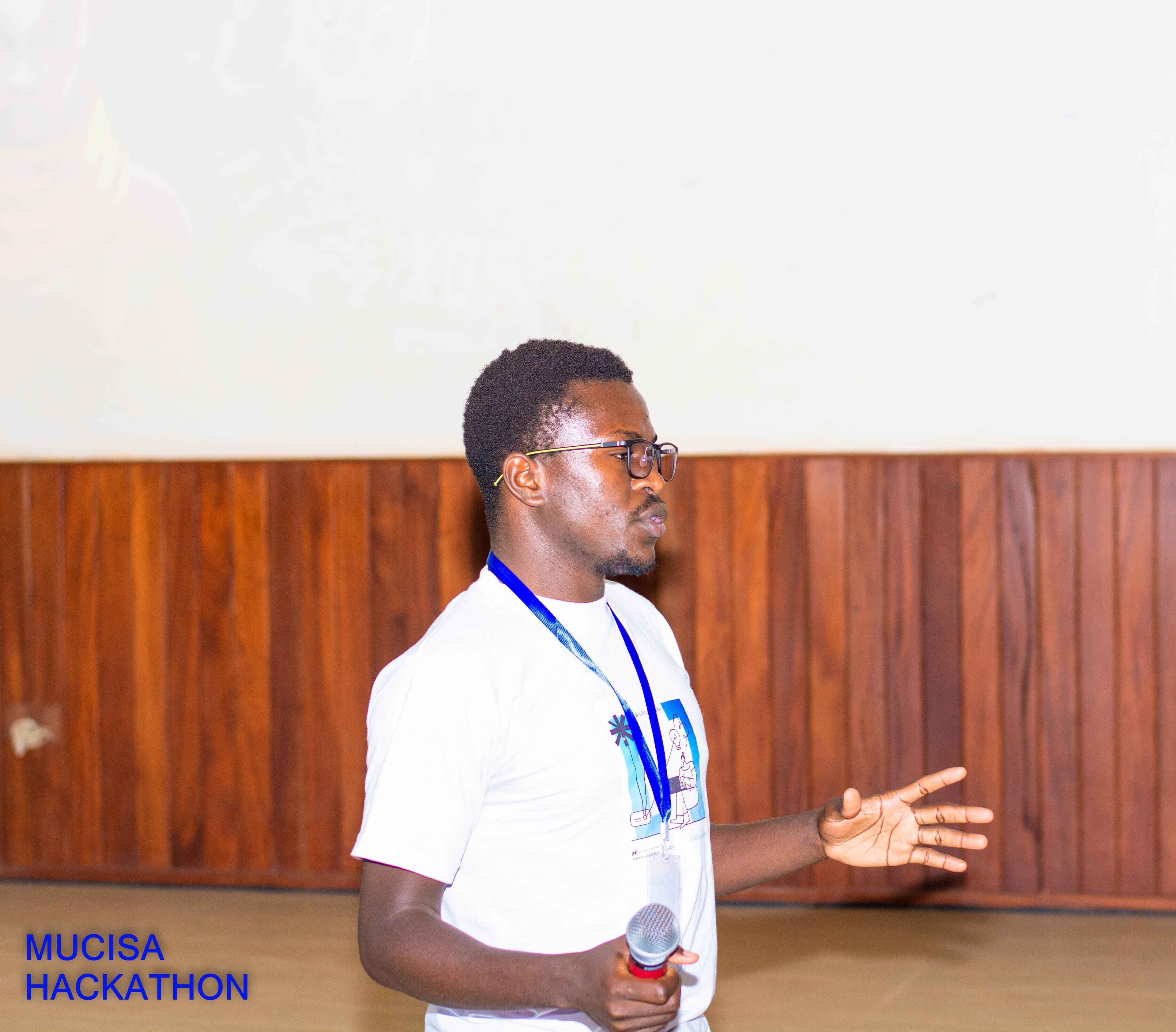 Instructor presenting at MUCISA Hackathon